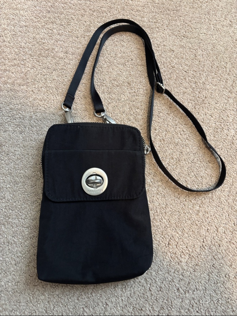 Baggallini Small Nylon Crossbody Purse Bag